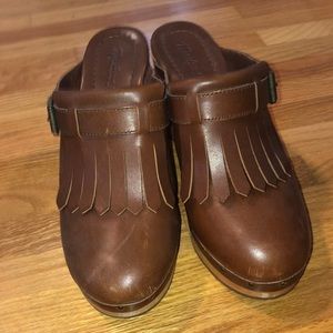 Made well Leather Clogs